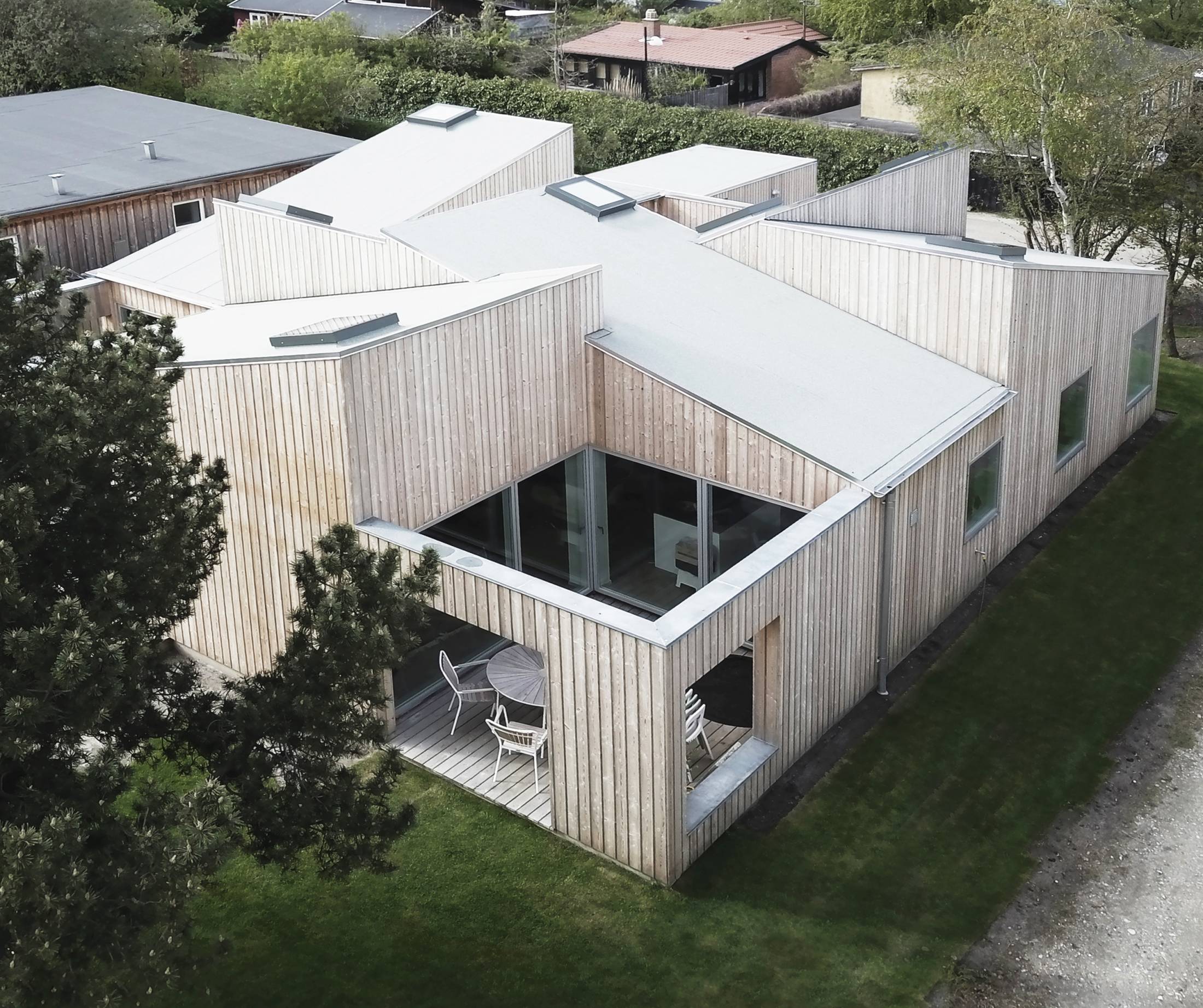 HOUSE on the Landscape C3 HOUSE 9 英語　韓国語 HOUSE on the Landscape C3 HOUSE 9 英語 韓国語 HOUSE on the