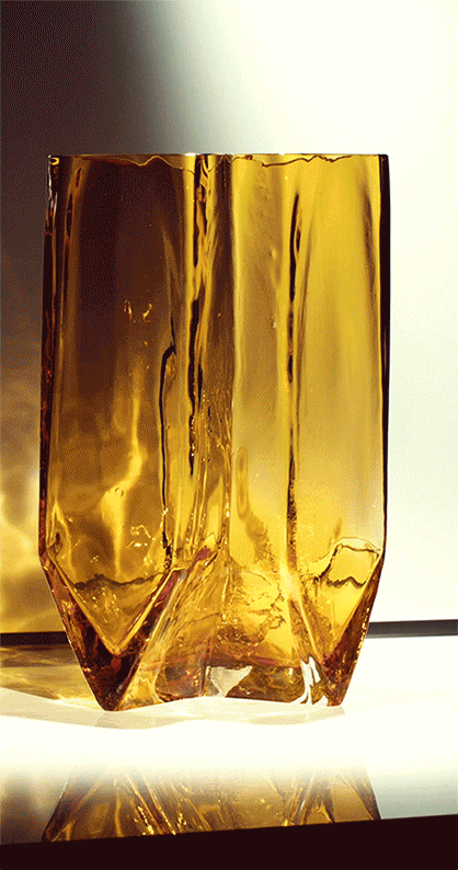 Sigurd-Larsen-Glas-Vase-The-Flower-House-GIF