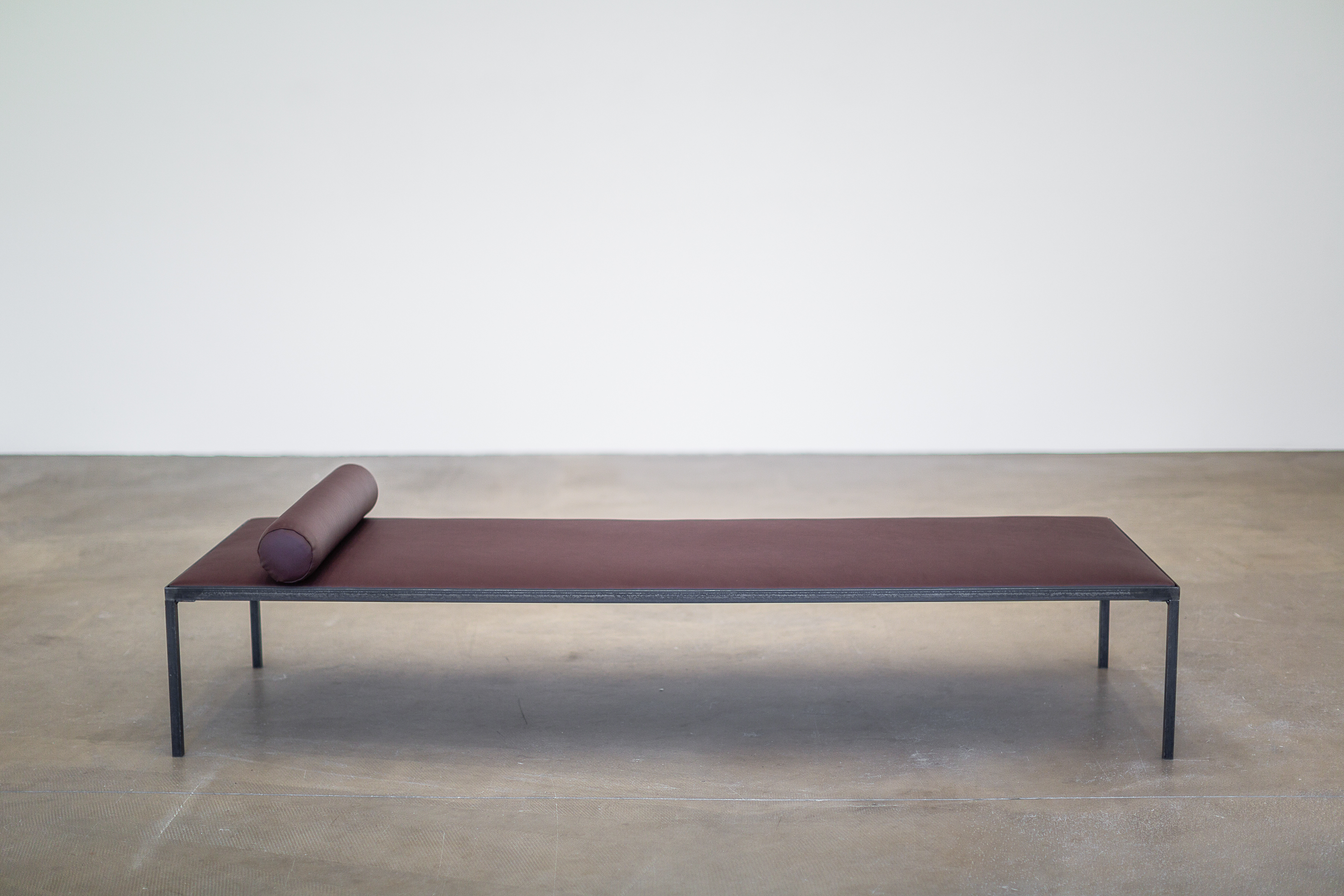 SIGURD-LARSEN_by_Georg-Roske-006_furniture_copper_leather_oak_steel_danish design berlin
