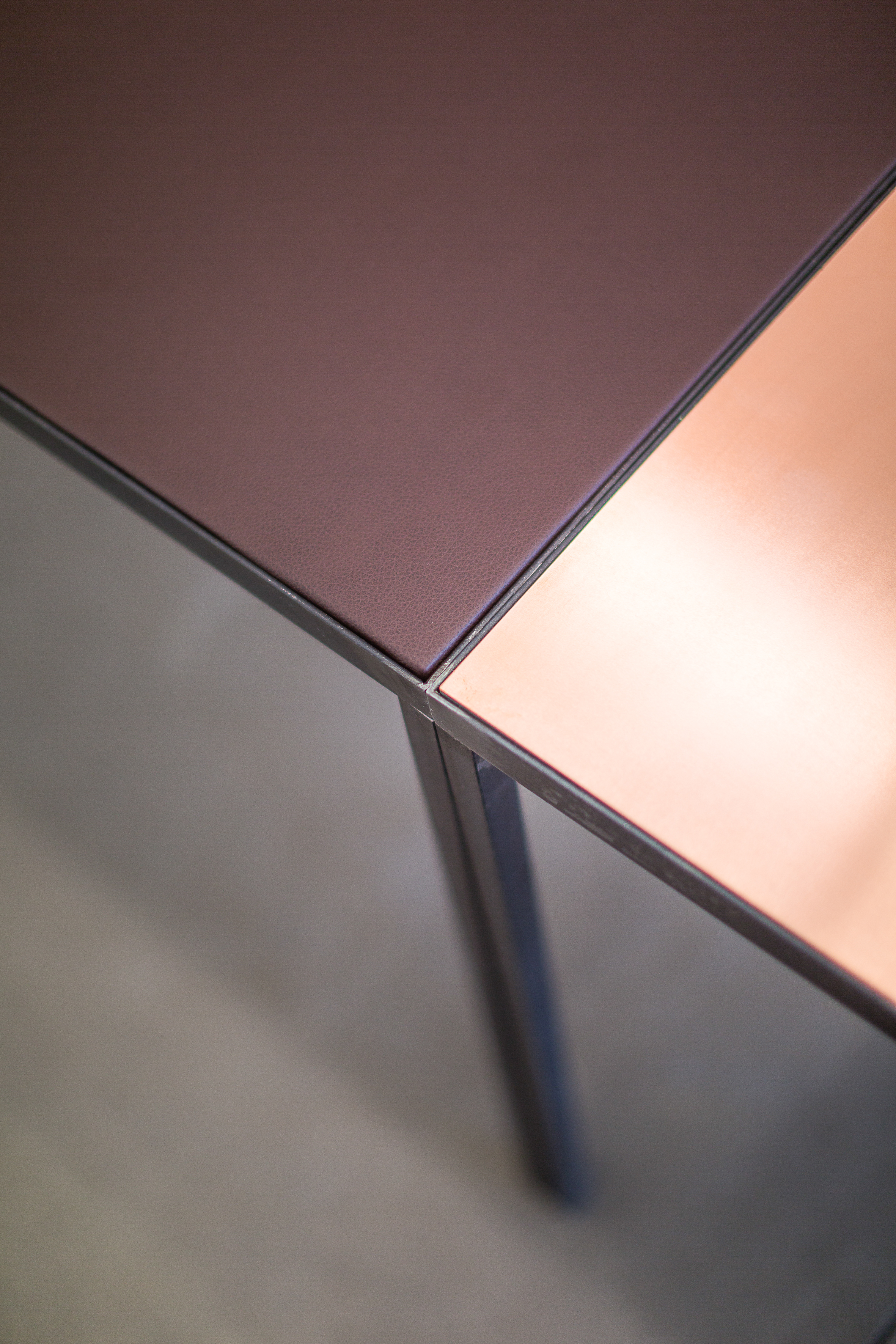 SIGURD-LARSEN_by_Georg-Roske-023_furniture_copper_leather_oak_steel_danish design berlin
