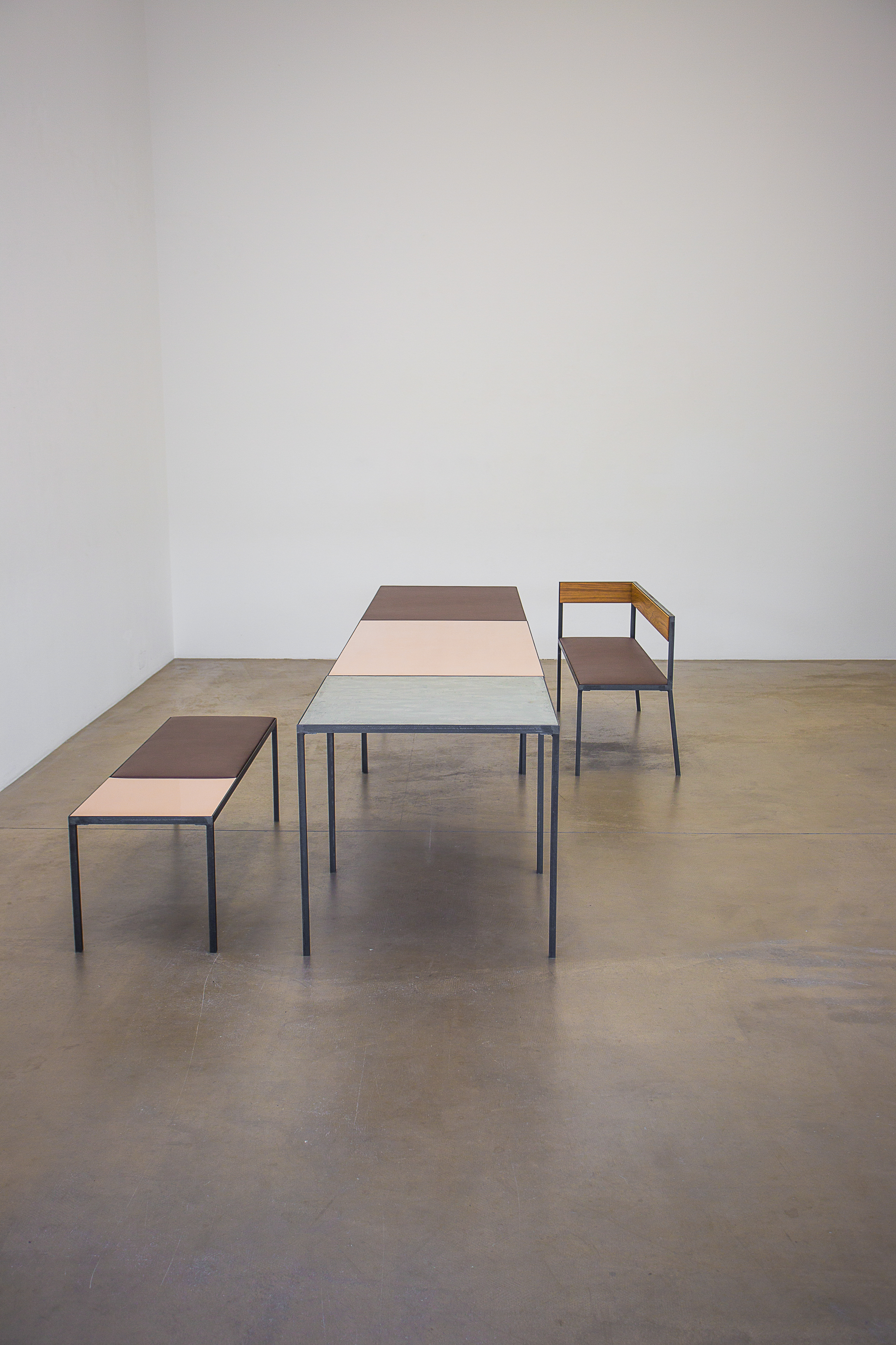 SIGURD-LARSEN_by_Georg-Roske-029_furniture_copper_leather_oak_steel_danish design berlin