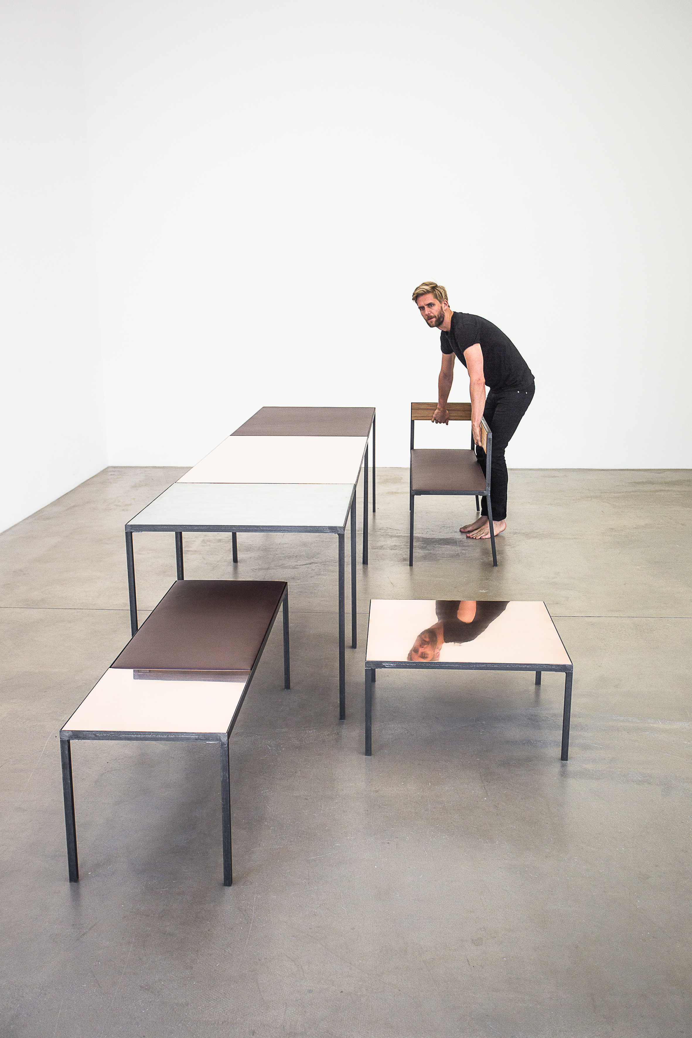 SIGURD-LARSEN_by_Georg-Roske-032_furniture_copper_leather_oak_steel_danish design berlin