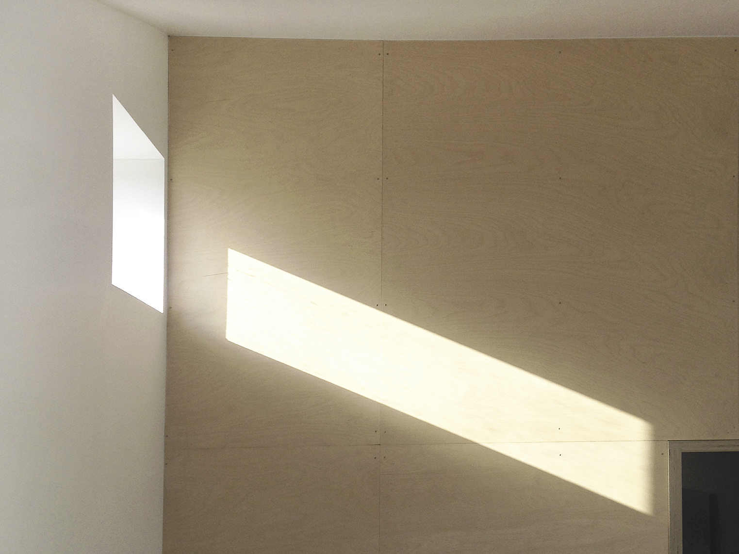 Sigurd Larsen_Sorte Hus_Madebygirls_6