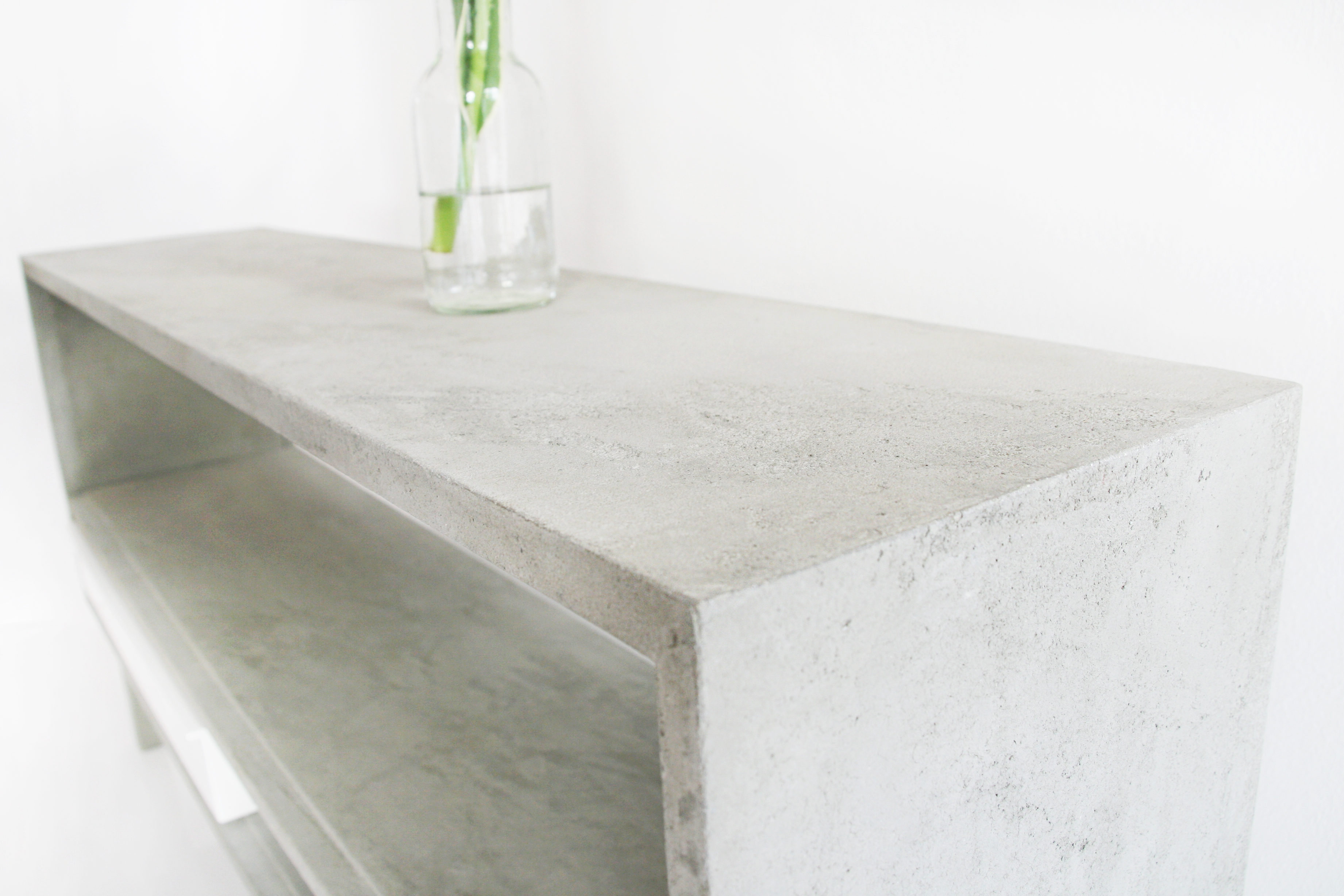 Sigurd Larsen_Concrete Sideboard_image3