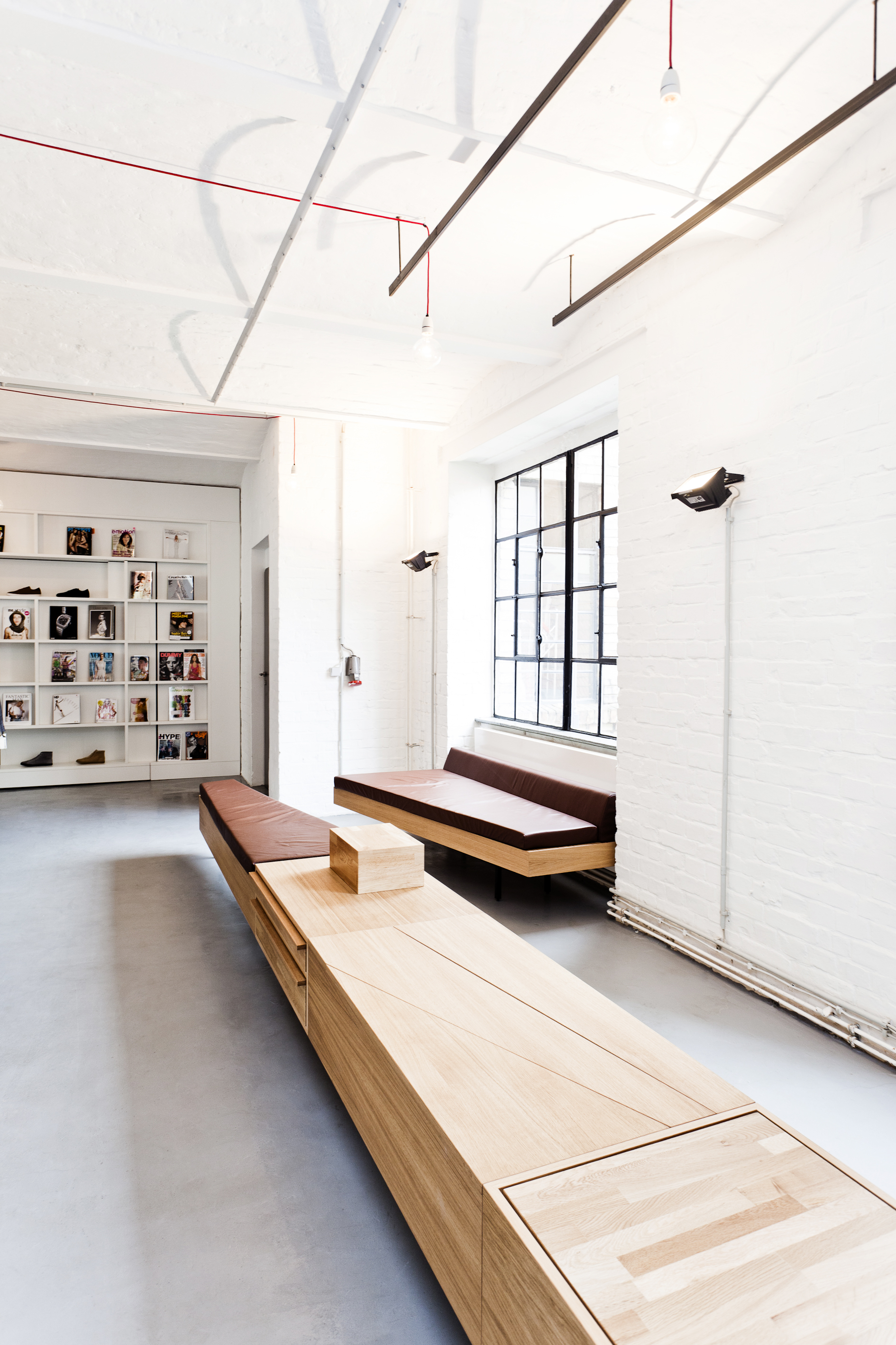 Sigurd-Larsen_Danish Design Furniture oak Berlin Architecture_by-Georg-RoskeIMG_5791