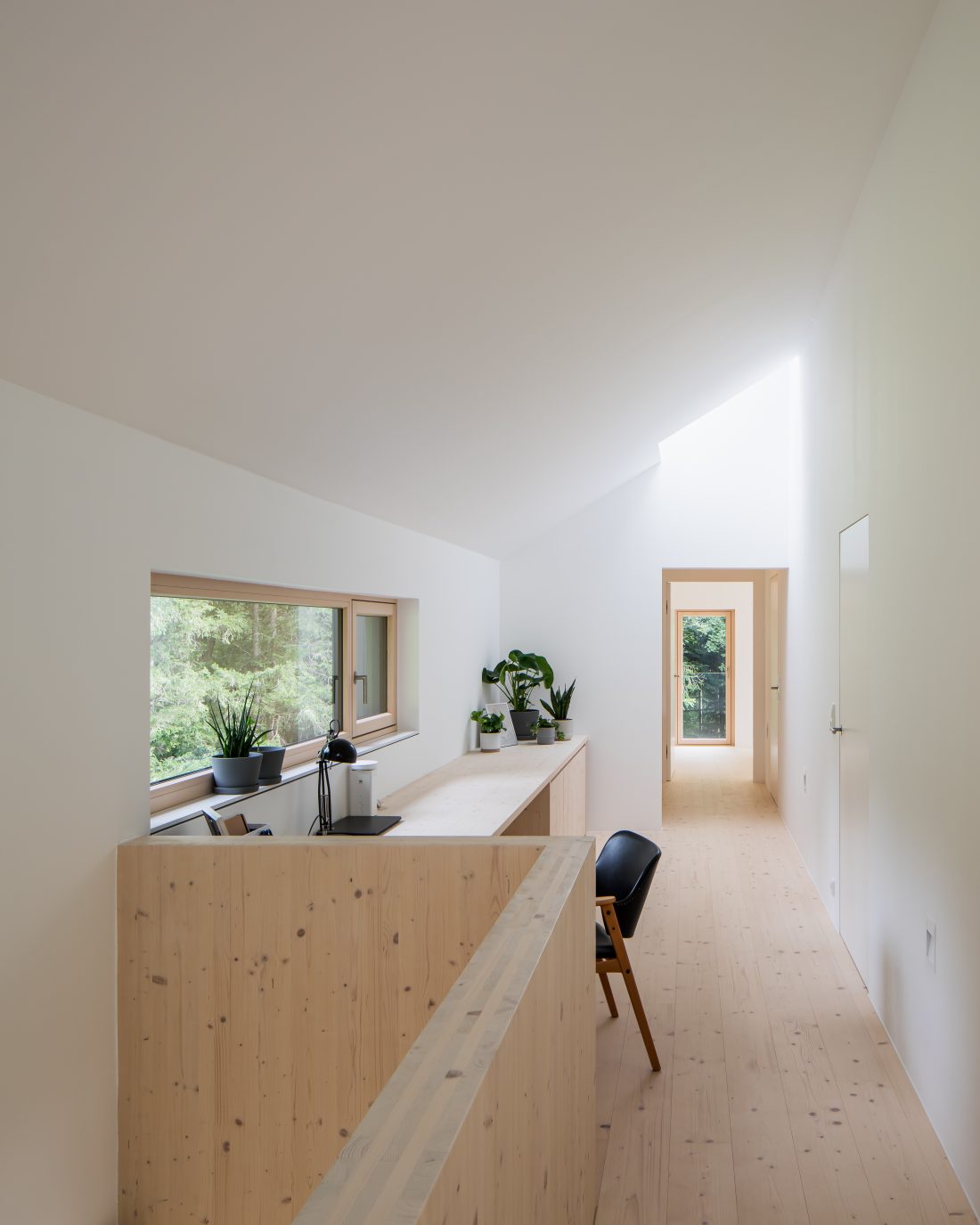 mountain house by Sigurd Larsen_wood danish architecture alpine Austria panorama design oesterreich holz_Fotos Christian Flatscher - 08
