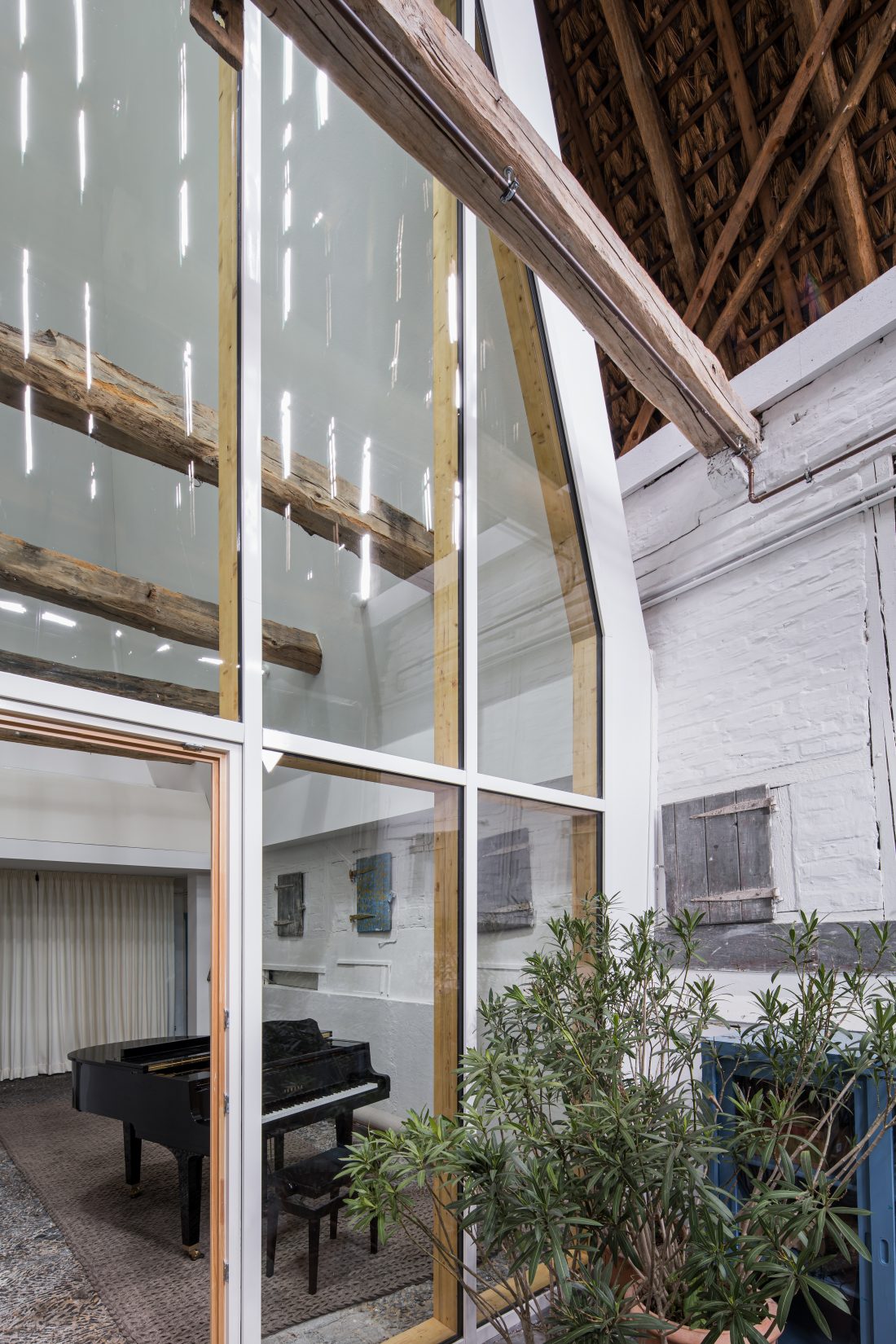 Dortmannhof in Essen by Architect Sigurd Larsen_Photos Christian Flatscher_External extension historic architecture  wood Bauen im Bestand Fachwerk 5