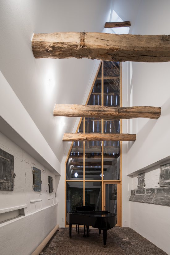 Dortmannhof in Essen by Architect Sigurd Larsen_Photos Christian Flatscher_External extension historic architecture  wood_music room 5