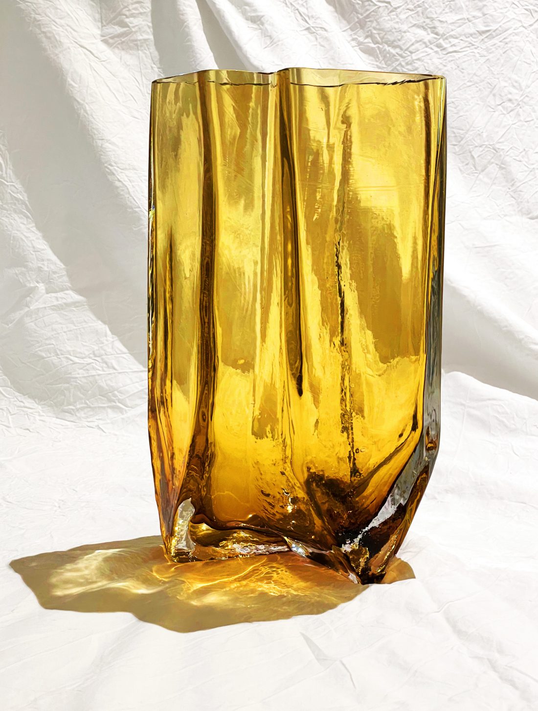 Sigurd Larsen The Flower House glass vase berlin architecture danish design color reflection_amber