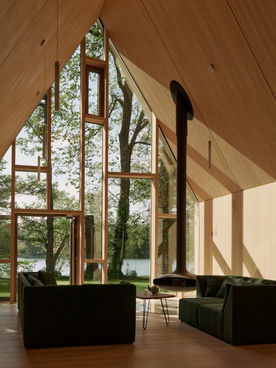 The Lake House_ Berlin Sigurd Larsen wood design architecture ziegelfassade Holzbau_31
