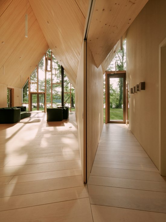 The Lake House_ Berlin Sigurd Larsen wood design architecture ziegelfassade Holzbau_36