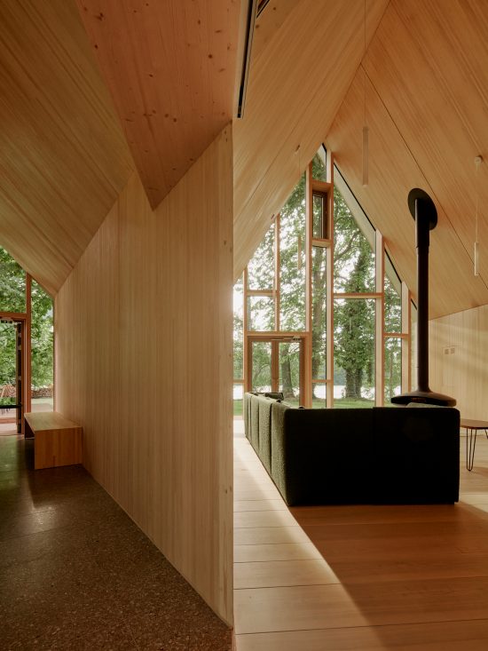 The Lake House_ Berlin Sigurd Larsen wood design architecture ziegelfassade Holzbau_38