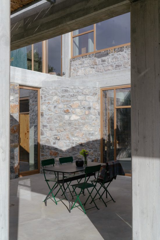 Meraki Studios by Sigurd Larsen Design Architecture Crete Greece. Photo Credits Kkrom Studios_facade house terrace 11