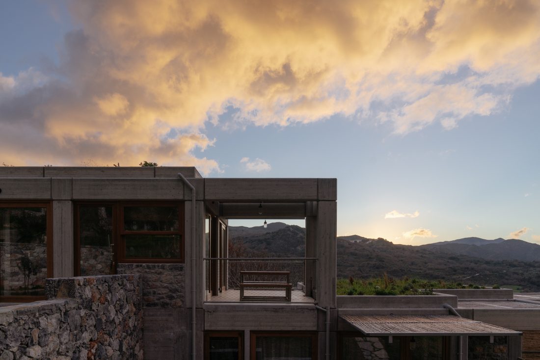 Meraki Studios by Sigurd Larsen Design Architecture Crete Greece. Photo Credits Kkrom Studios_hotel facade 9