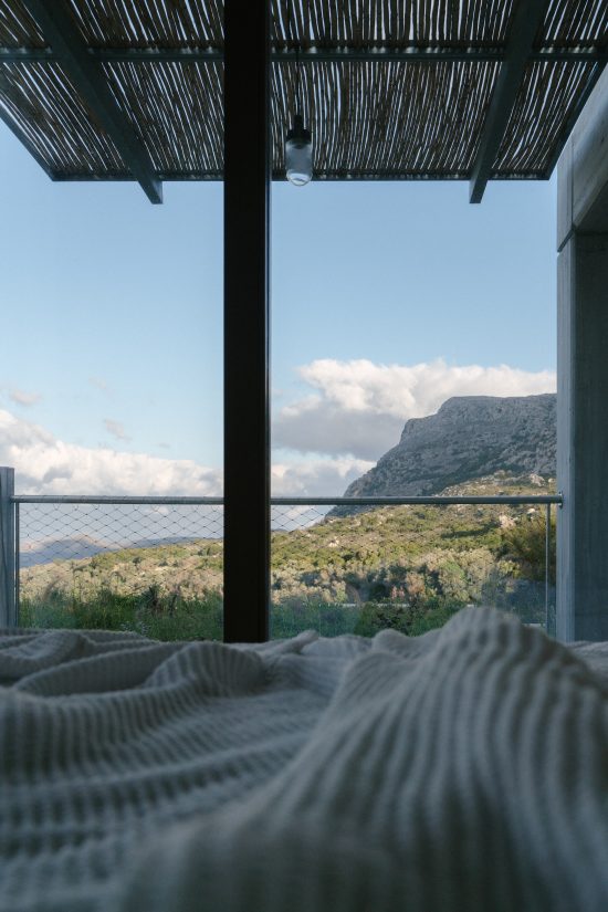 Meraki Studios by Sigurd Larsen Design Architecture Crete Greece. Photo Credits Kkrom Studios_hotel interior 1