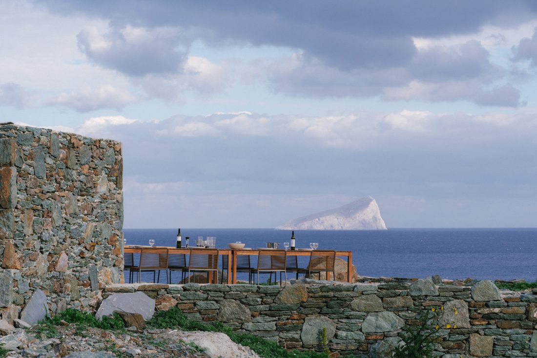 The Outdoor House_Sigurd Larsen cycladic architecture. Photo Credits Kkrom Services_view 25