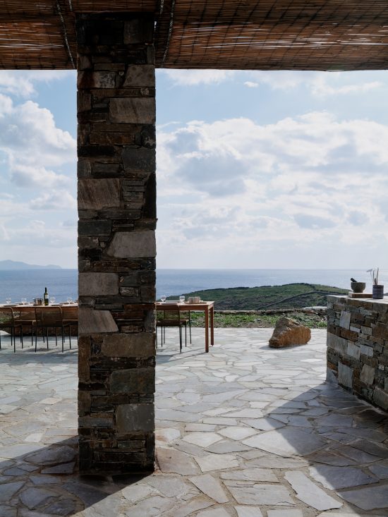 The Outdoor House_Sigurd Larsen cycladic architecture. Photo Credits Kkrom Services_view 27.5