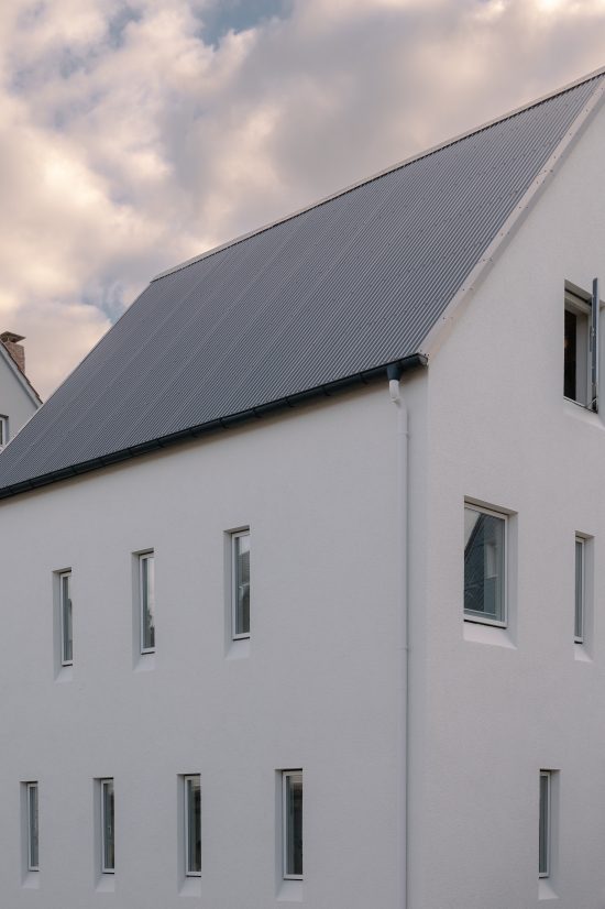 NSPH_Sigurd Larsen Design Architecture Germany stone wood urban house KKROM_Michael_Romstöck_Facade 10